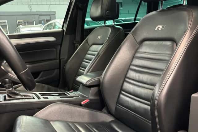 Volkswagen Passat (2018) thumbnail 17