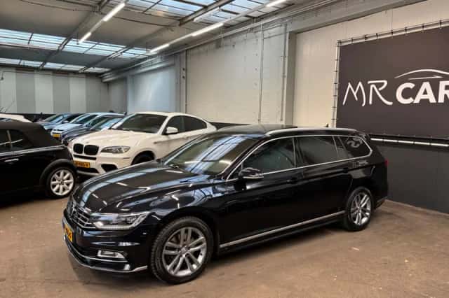 Volkswagen Passat (2018) thumbnail 3
