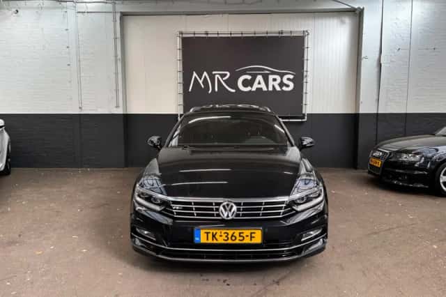 Volkswagen Passat (2018) thumbnail 4