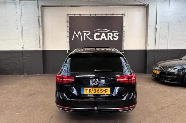 Volkswagen Passat (2018) thumbnail 9