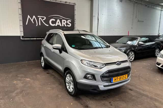 Ford EcoSport (2016) thumbnail 3