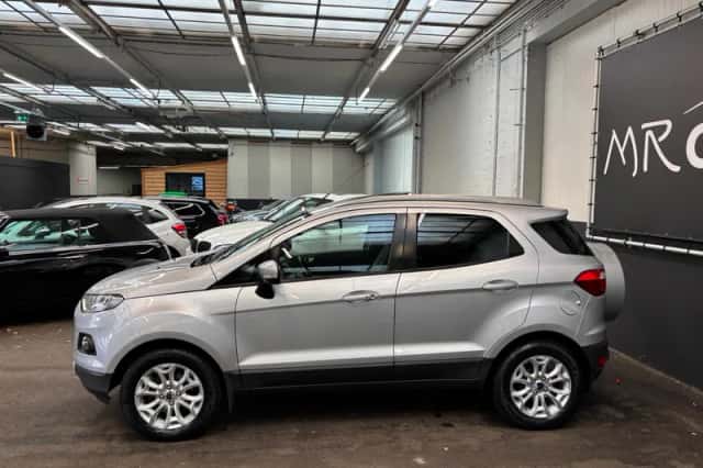 Ford EcoSport (2016) thumbnail 7