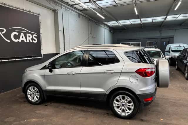 Ford EcoSport (2016) thumbnail 8