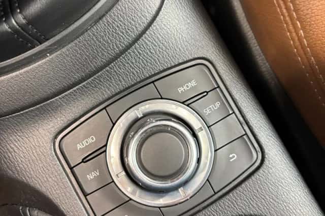 Mazda CX-5 (2015) thumbnail 16