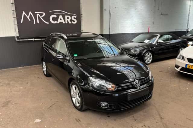 Volkswagen Golf (2011) thumbnail 3