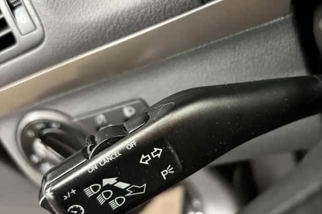 Volkswagen Touran (2008) thumbnail 16