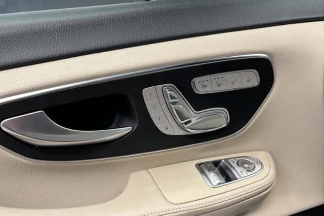 Mercedes-Benz V-Klasse (2023) thumbnail 16