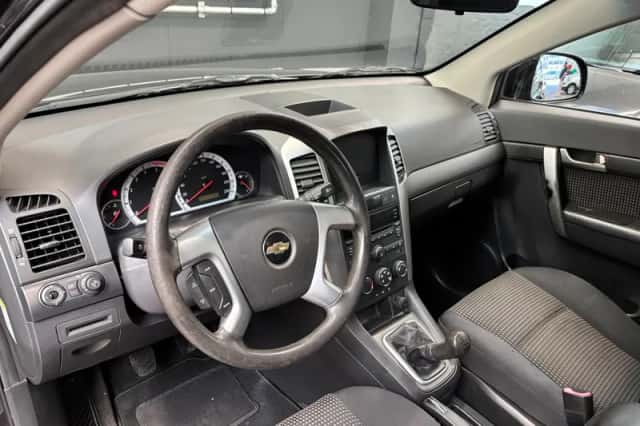 Chevrolet Captiva (2009) thumbnail 11