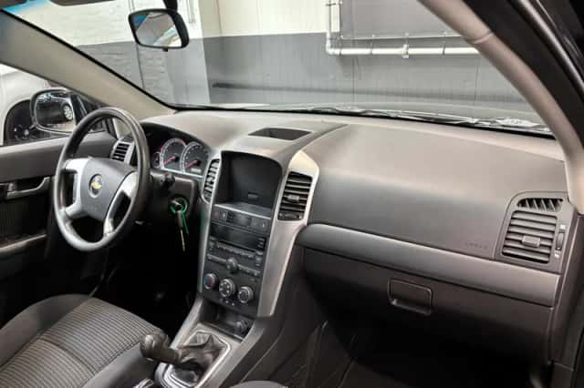Chevrolet Captiva (2009) thumbnail 12