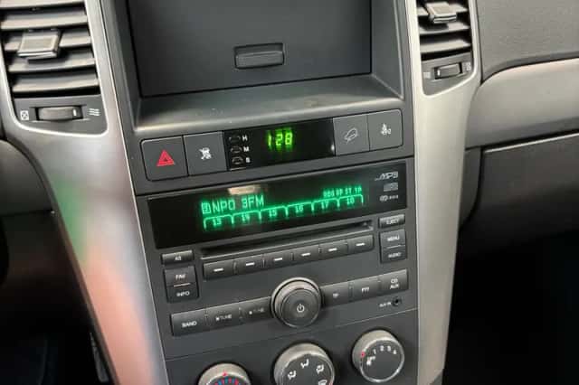 Chevrolet Captiva (2009) thumbnail 13