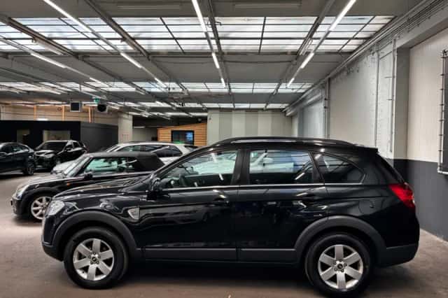 Chevrolet Captiva (2009) thumbnail 5