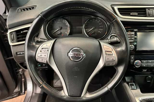Nissan Qashqai (2016) thumbnail 12