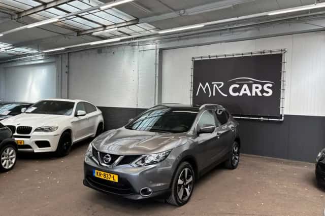 Nissan Qashqai (2016) thumbnail 3
