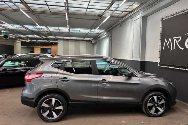 Nissan Qashqai (2016) thumbnail 10