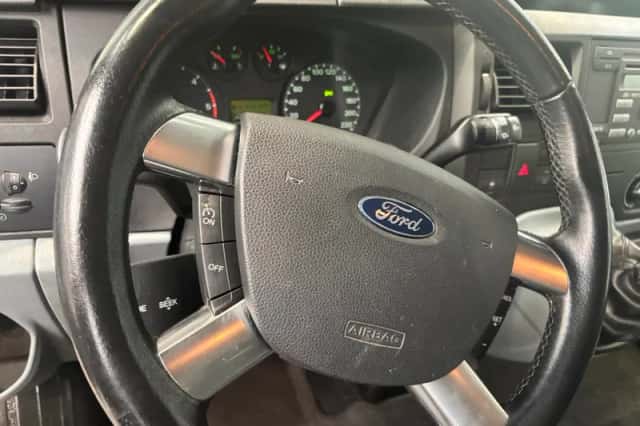 Ford Transit (2011) thumbnail 17