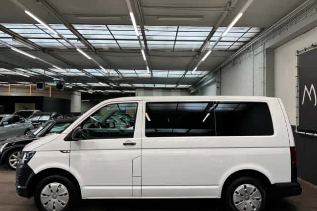 Volkswagen Transporter (2017) thumbnail 5