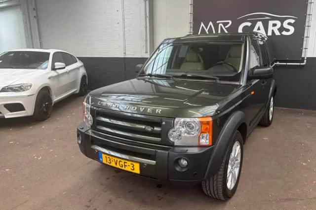 Land Rover Discovery (2007) thumbnail 3