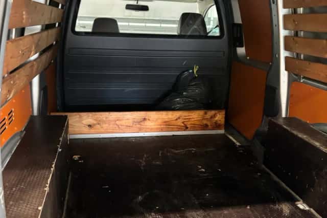 Volkswagen Caddy (2013) thumbnail 12