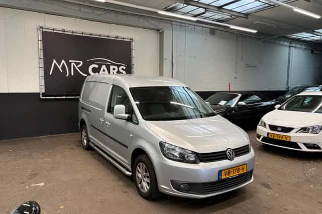Volkswagen Caddy (2013) thumbnail 3