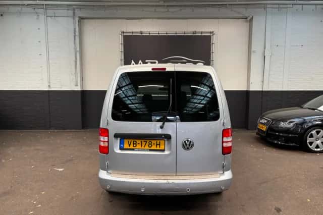 Volkswagen Caddy (2013) thumbnail 9