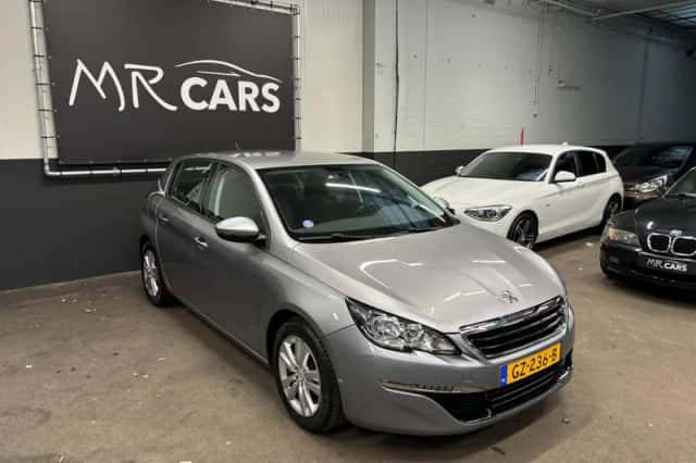 Peugeot 308 (2015) thumbnail 5