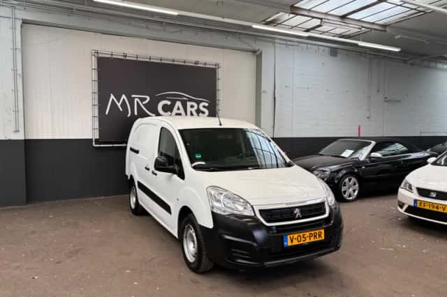 Peugeot Partner (2017) thumbnail 3