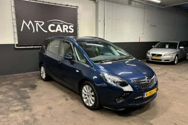 Opel Zafira Tourer (2012) thumbnail 1