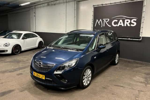 Opel Zafira Tourer (2012) thumbnail 5