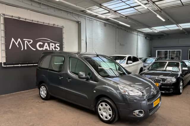Peugeot Partner (2015) thumbnail 4