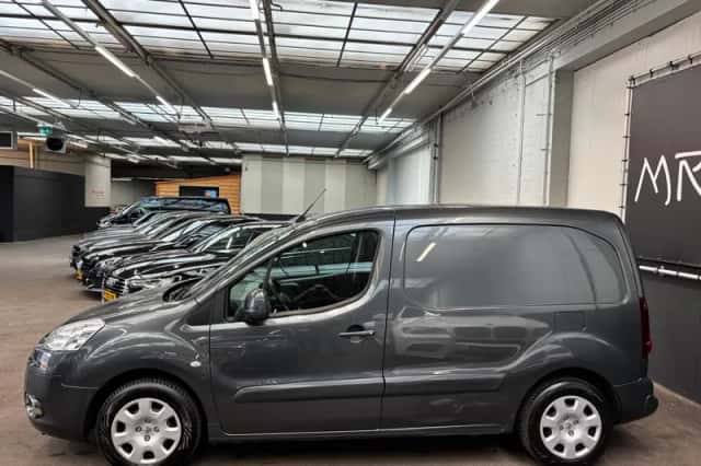 Peugeot Partner (2015) thumbnail 6