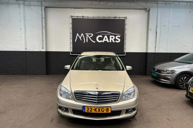 Mercedes-Benz C-Klasse (2010) thumbnail 2