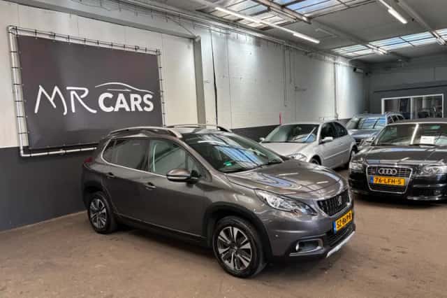 Peugeot 2008 (2018) thumbnail 5