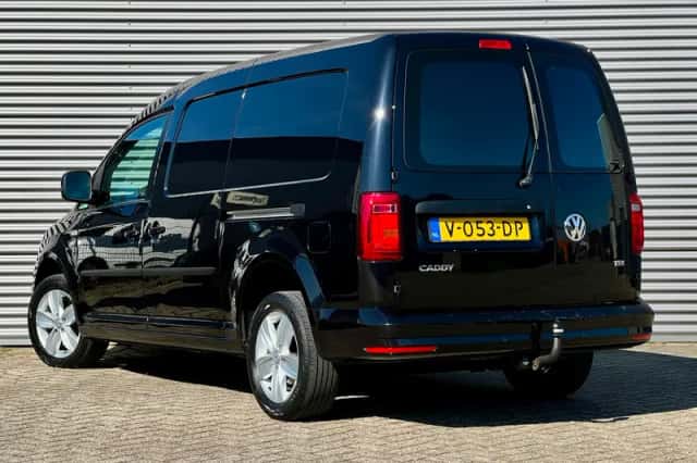 Volkswagen Caddy (2017) thumbnail 2