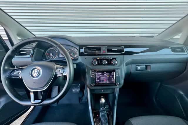 Volkswagen Caddy (2017) thumbnail 3