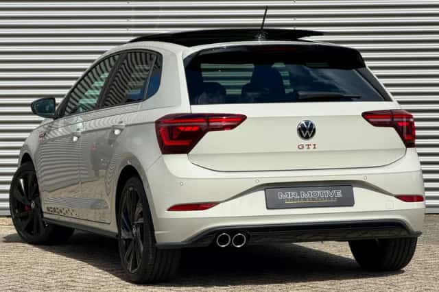 Volkswagen Polo (2024) thumbnail 2