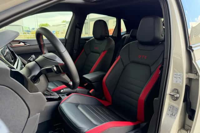 Volkswagen Polo (2024) thumbnail 4