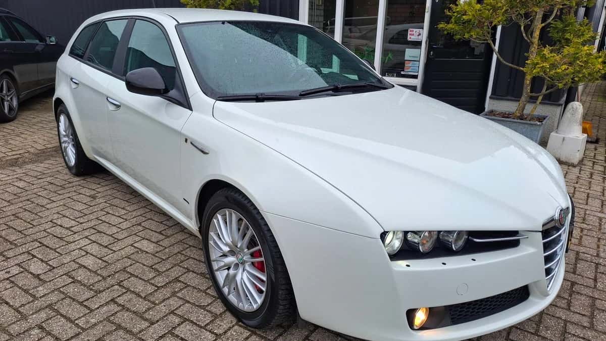 Alfa Romeo 159 (2010) — foto 1