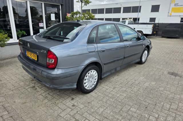 Citroën C5 (2004) thumbnail 2