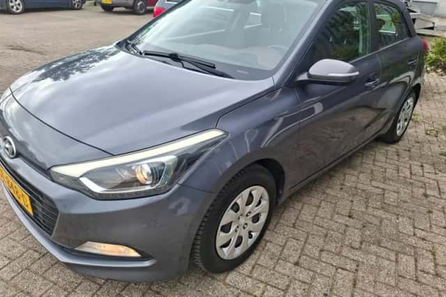Hyundai i20 (2016) thumbnail 5