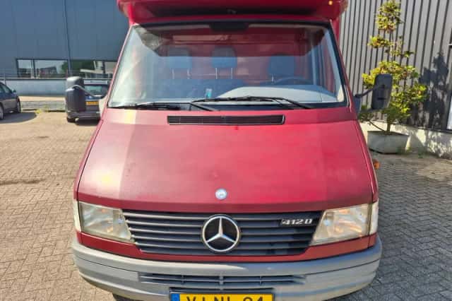 Mercedes-Benz Sprinter (1996) thumbnail 5