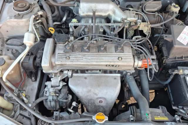 Toyota Avensis (1999) thumbnail 6