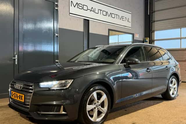 Audi A4 (2019) thumbnail 1