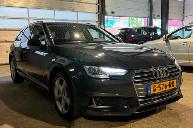 Audi A4 (2019) thumbnail 5