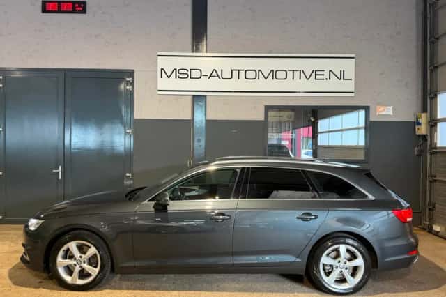 Audi A4 (2019) thumbnail 6