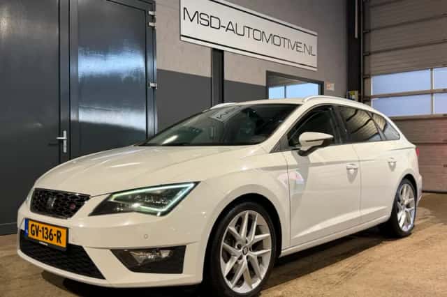 SEAT Leon (2015) thumbnail 1
