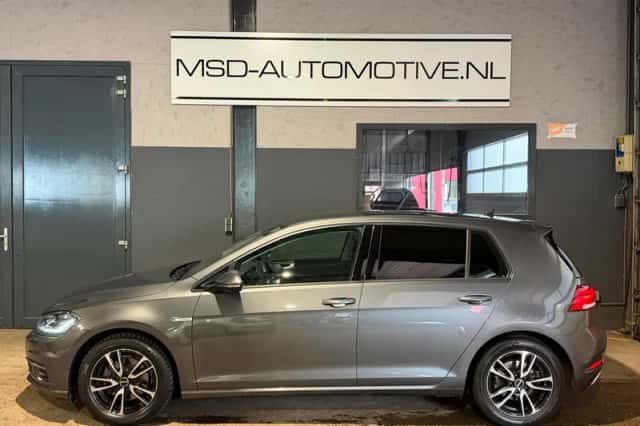 Volkswagen Golf (2019) thumbnail 6