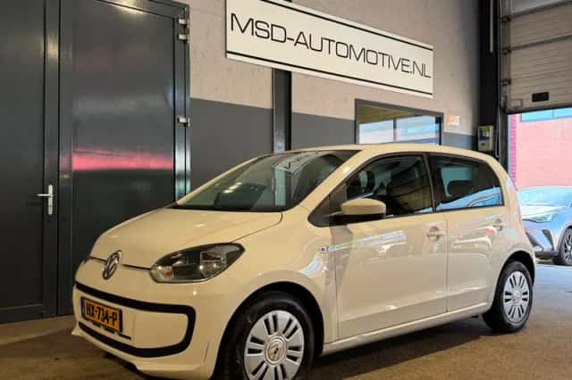 Volkswagen Up! (2016) thumbnail 1