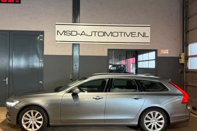 Volvo V90 (2017) thumbnail 6