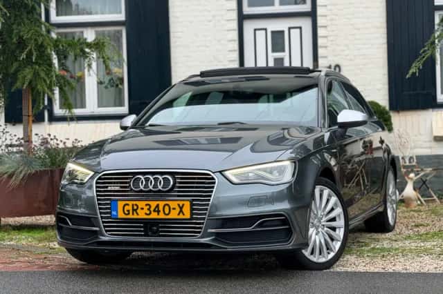 Audi A3 (2015) thumbnail 1