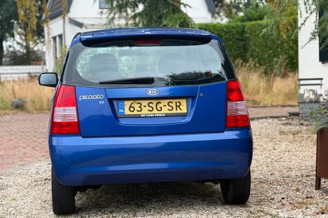 Kia Picanto (2006) thumbnail 4